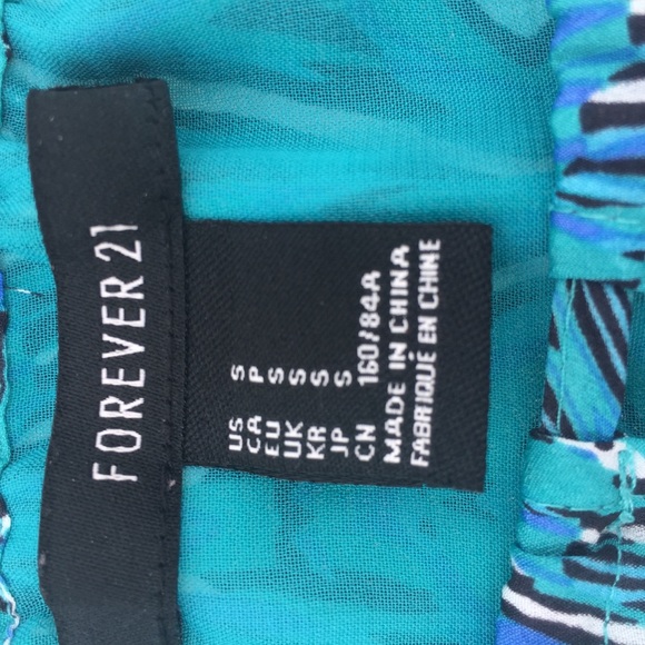 FOREVER 21 Dress. Size small. Like New! - Picture 4 of 4